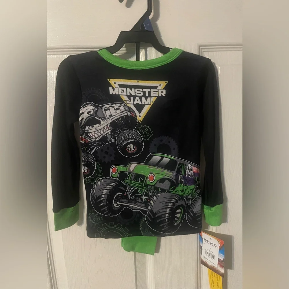 NWT Monster Jam‎ Boys Pajama Set Size 4 Black Green Monster Truck 2PC